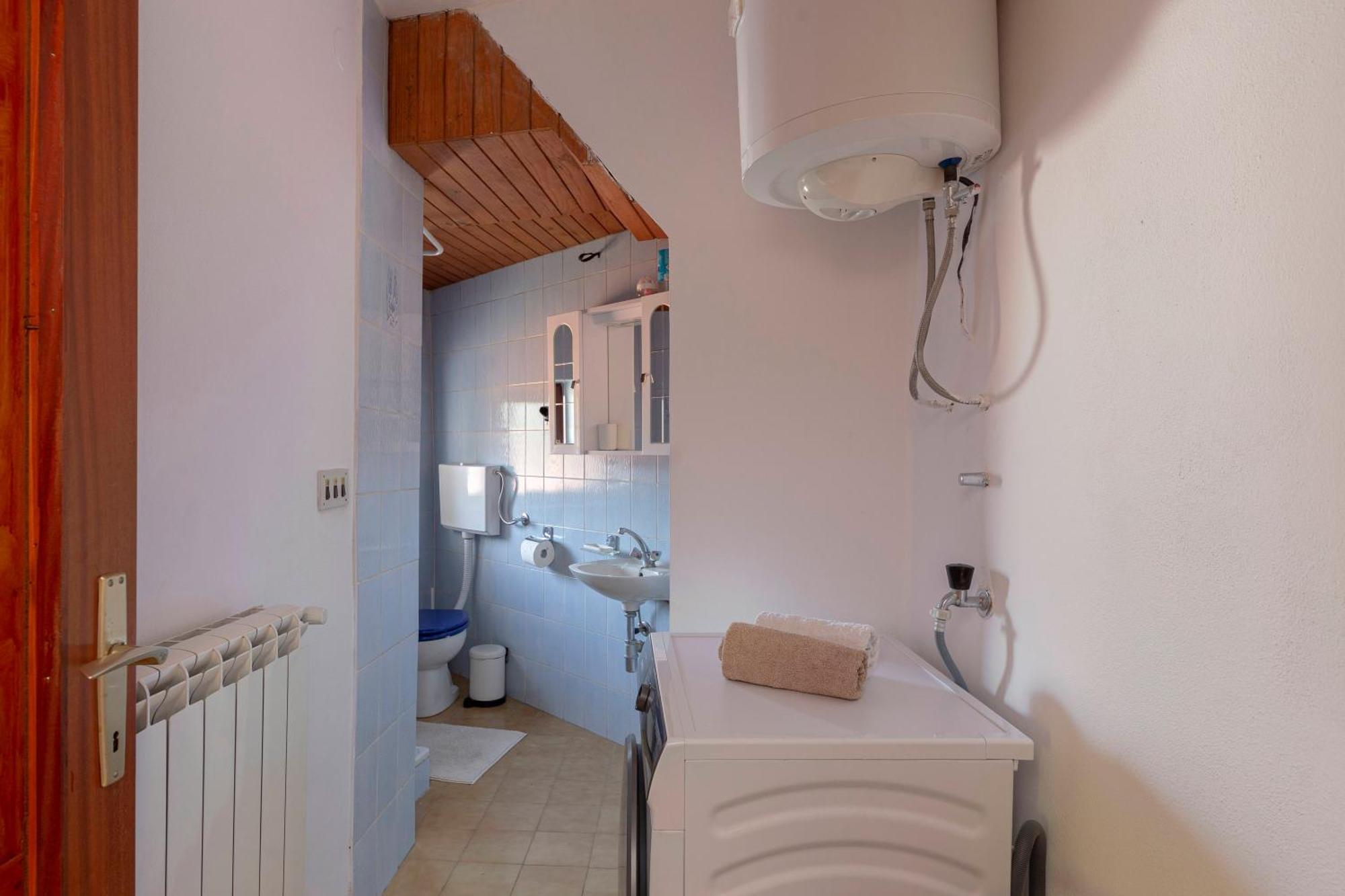 Under The Rock House In Osp With Hot Tub Appartement Buitenkant foto